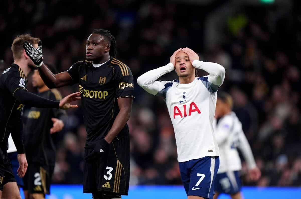 A disastrous start cost Spurs as they suffered a third straight defeat