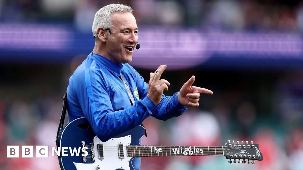 Wiggles issue statement after appearing in Ecstasy music video