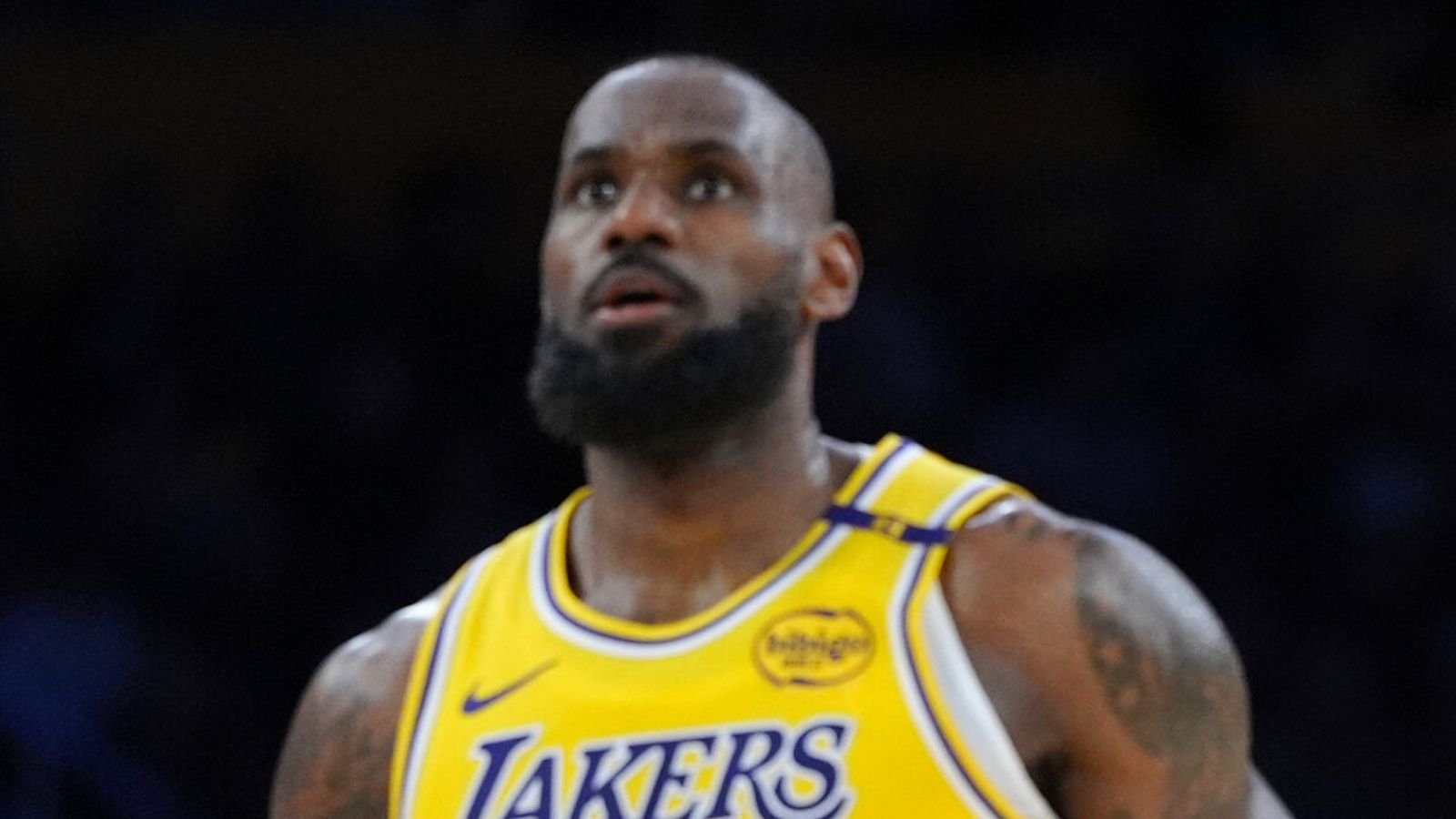 Los Angeles Lakers: LeBron James returns to full practice ahead of season debut, opens up about sciatica | NBA News