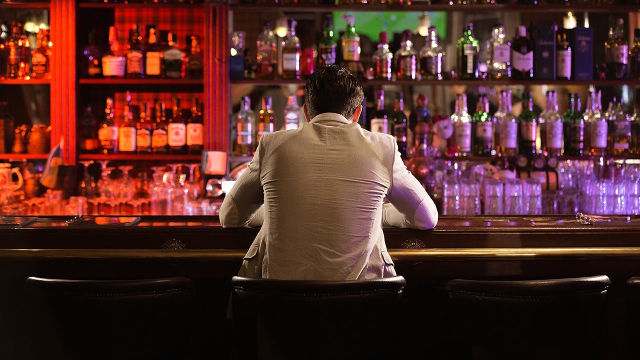 Pub owner faces online backlash for banning drinking alone after 9pm