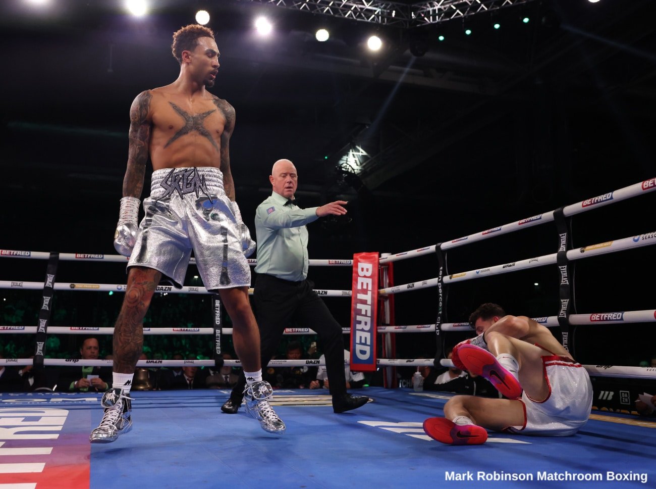 Whittaker KOs Gavaz in the first round