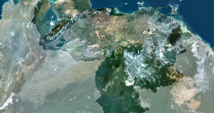 Trump orders blockade of ‘sanctioned oil tankers’ to Venezuela – National