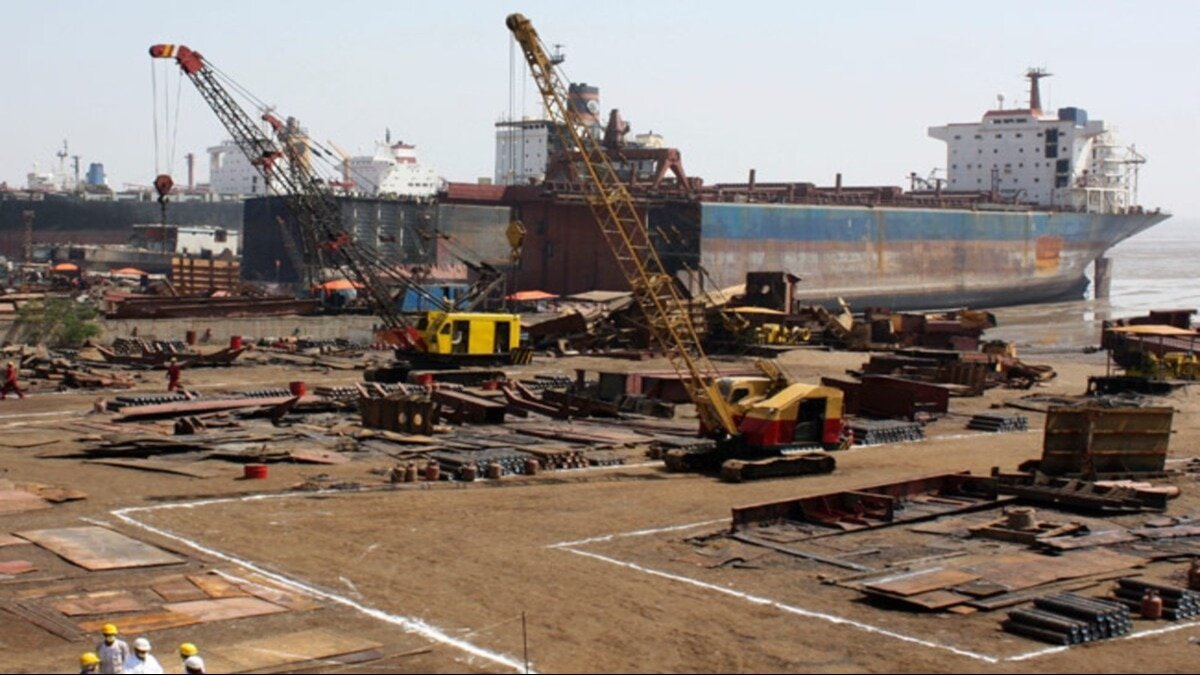 How India’s Ship Graveyard Became a Billion Dollar Steel Machine