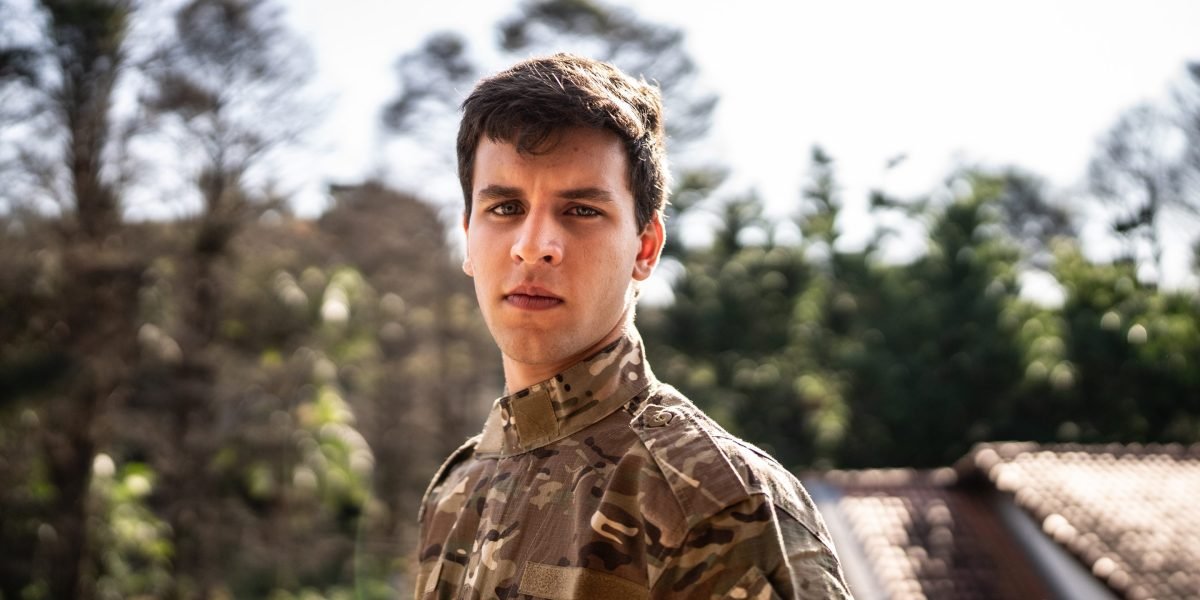 Britain’s defense chief has called on Gen Z university leavers to skip corporate jobs and join the military as war with Russia becomes a growing risk