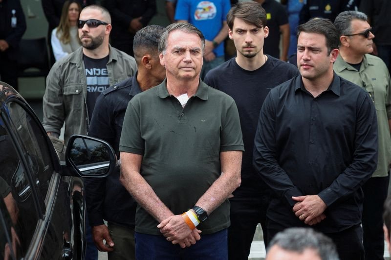 Jair Bolsonaro’s lawyers request his release from hospital prison for ‘surgical procedures’