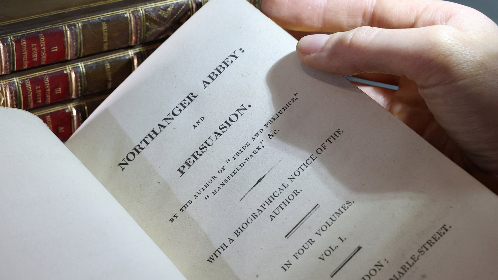 Video: Jane Austen fans celebrate 250th anniversary of her birth | History