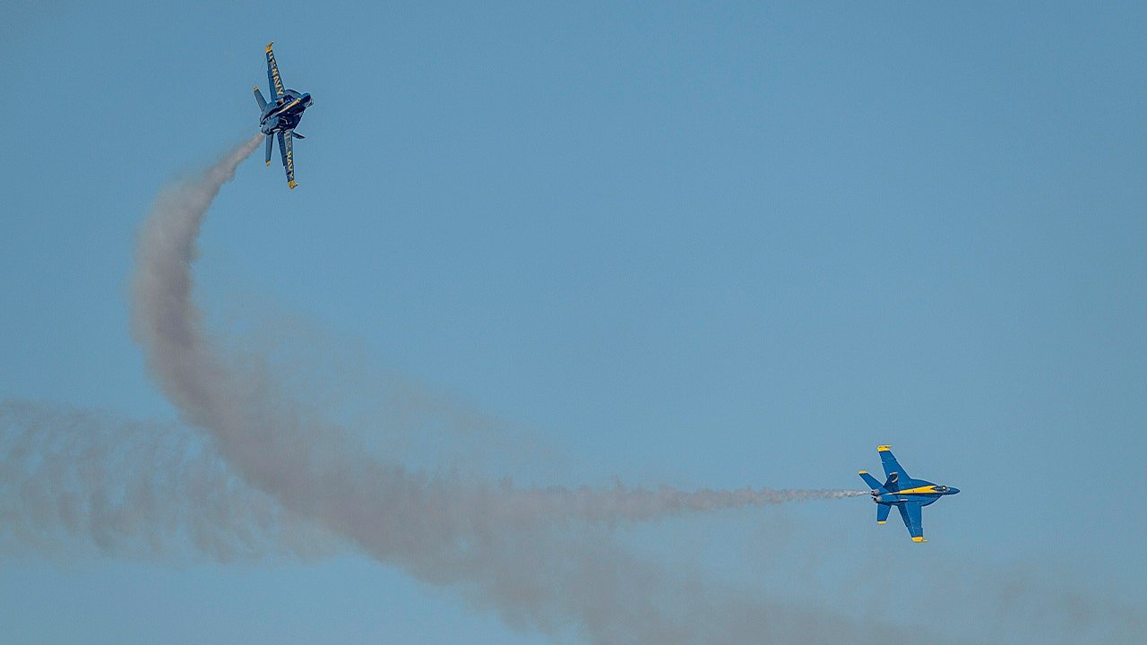 US fighter jets fly closest to Venezuelan airspace during Gulf mission