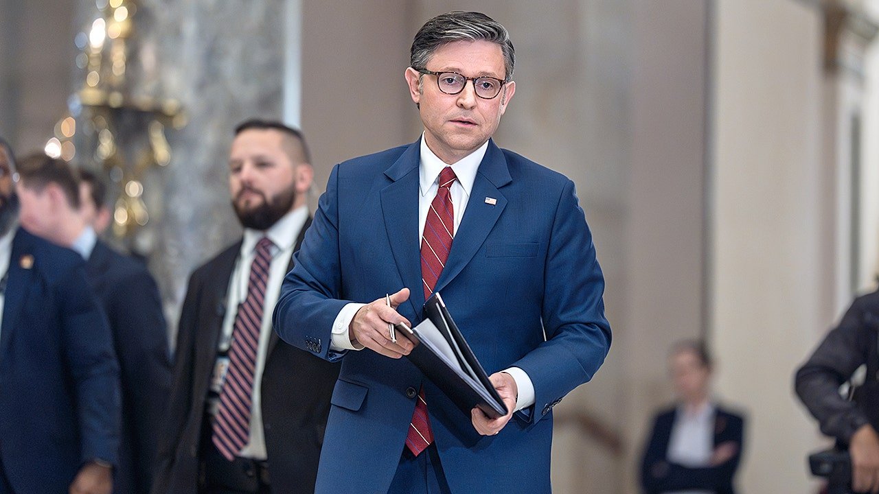 NDAA moves forward with House vote, conservatives consider defection