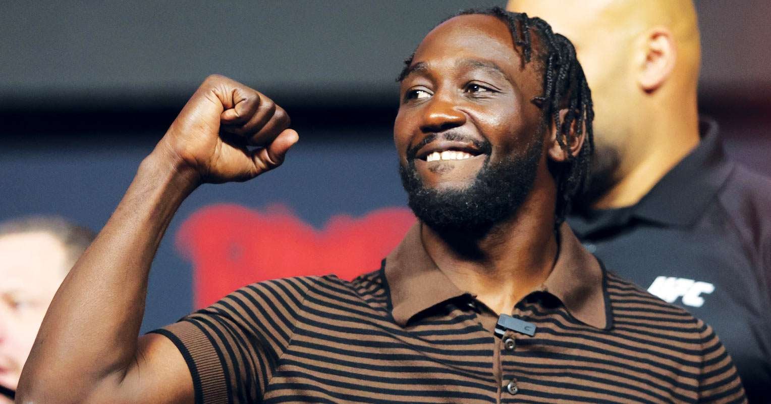 Undefeated Hall of Fame legend pays tribute to Terrence Crawford, who retired in his prime