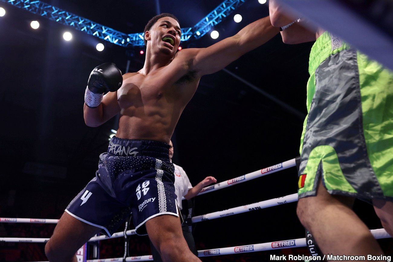 Leo Atang holds off Amine Boucetta