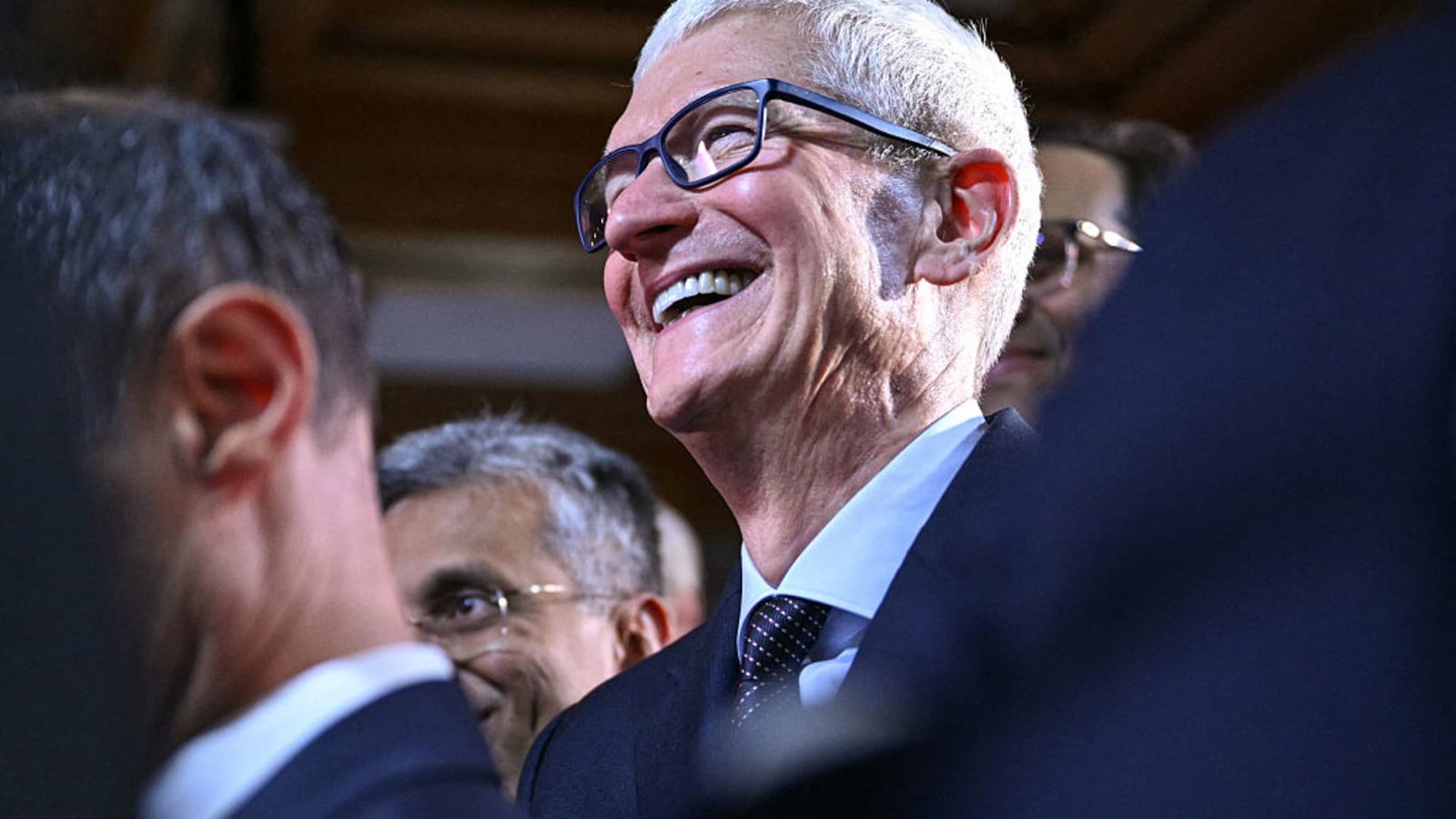 Apple’s ‘amazing’ iPhone sales come from ‘pent-up demand’