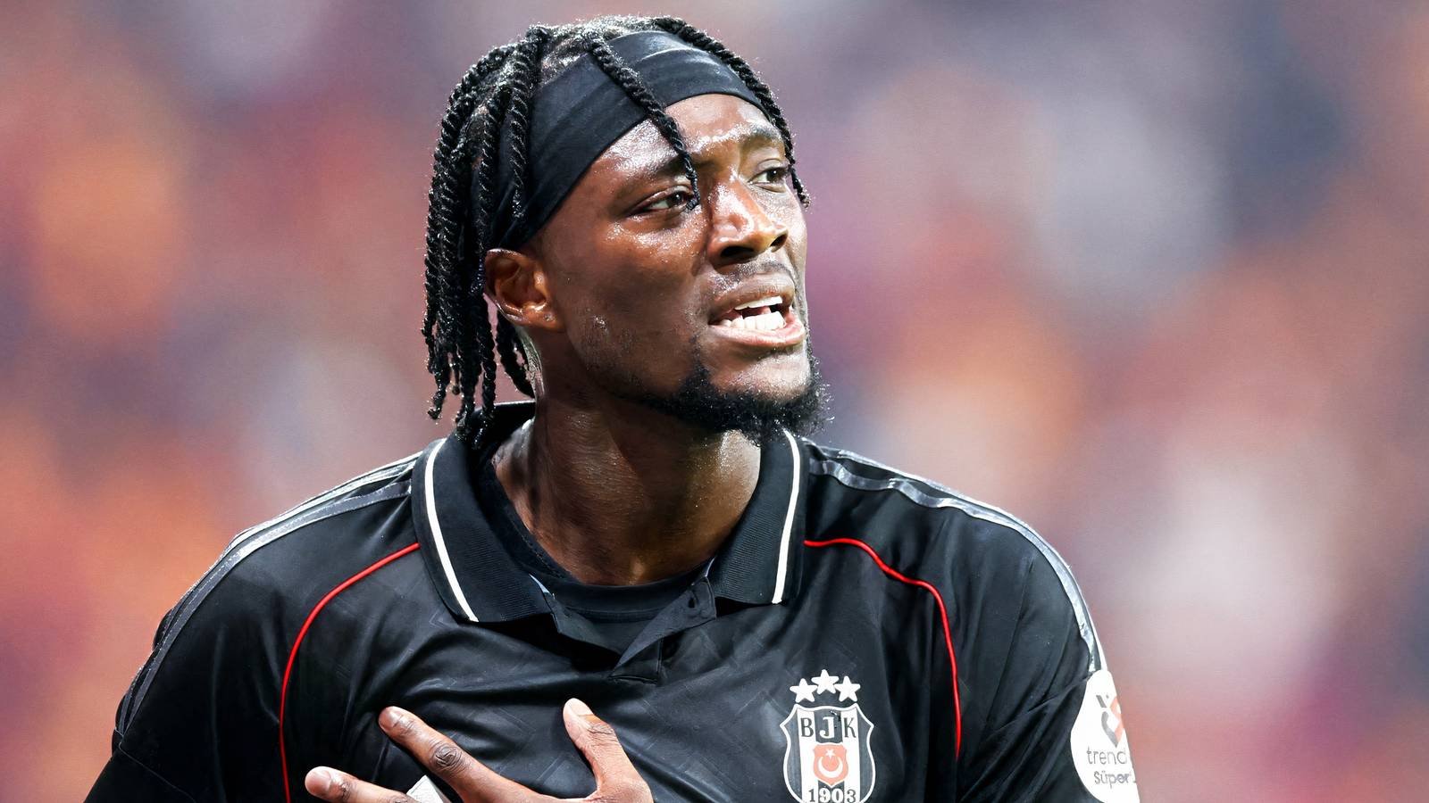 Aston Villa plot late-stage transfer for ‘extraordinary’ talent