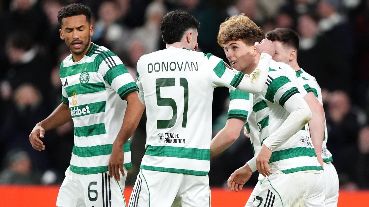 A late goal causes a shake-up in the league stage