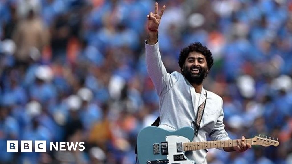 Arijit Singh resigns as Indian film dubbing singer