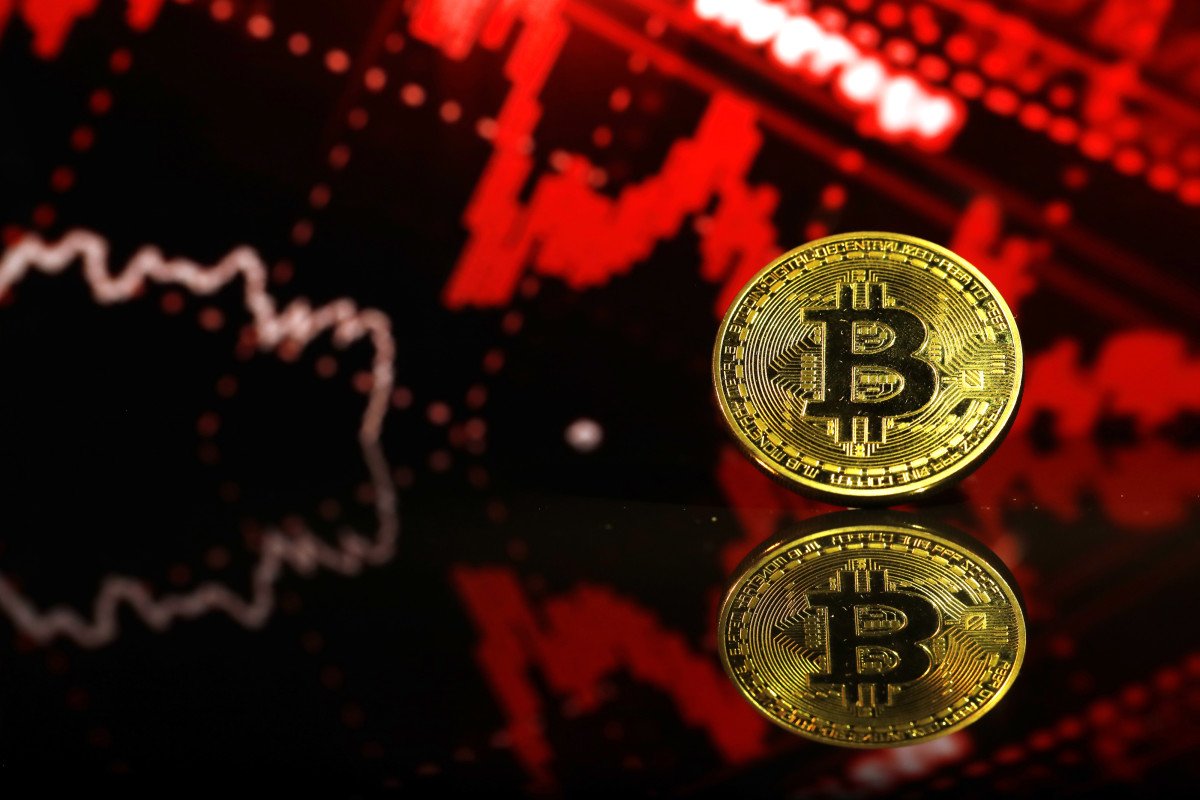 Bitcoin crashes below $80,000 again as investors panic