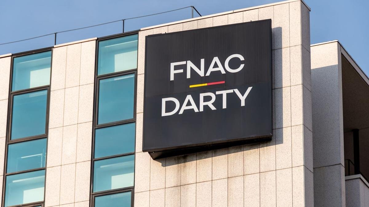 EP Group plans a public tender offer for Fnac Darty shares and bonds