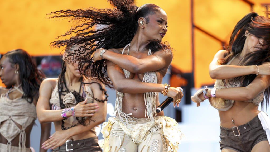 Bright side: Franco-Nigerian artists join forces to create future hits