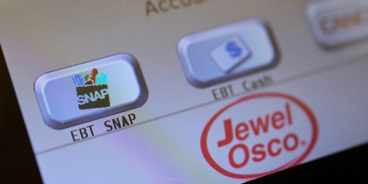 5 states banning soda, candy, and other snacks from SNAP recipients under MAHA food-stamp push