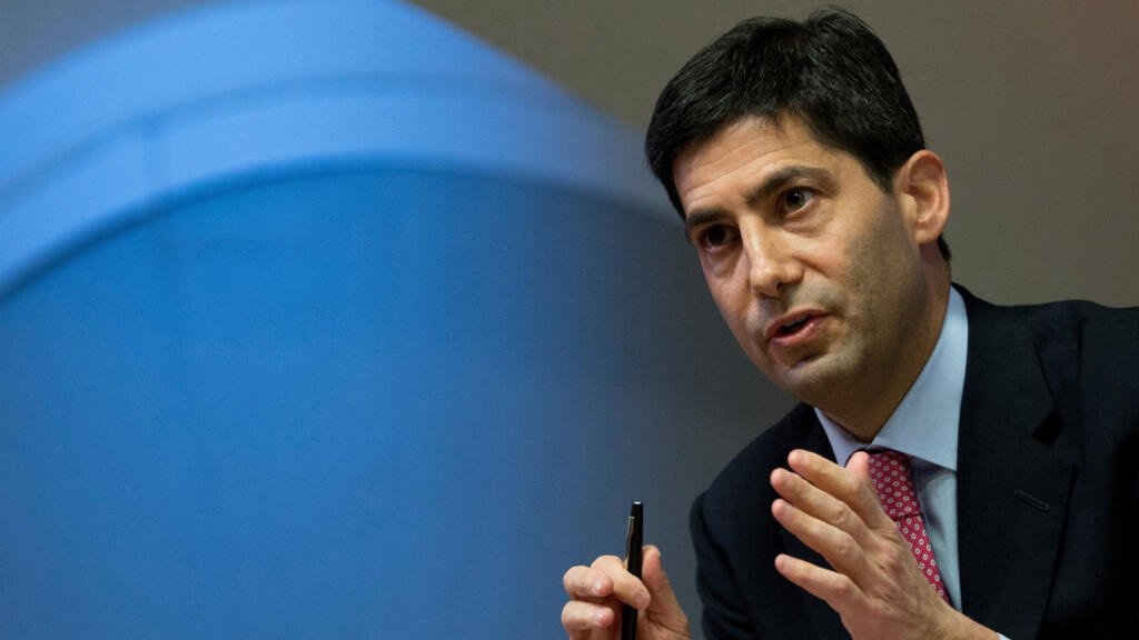 Trump nominated former Fed Governor Kevin Warsh to replace Powell as head of the US central bank