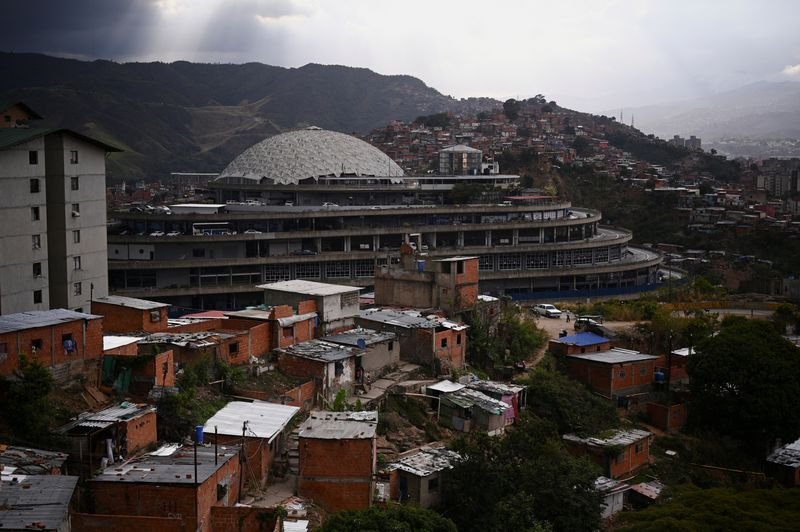 Venezuela plans amnesty law for prisoners, vows to convert major prison centers