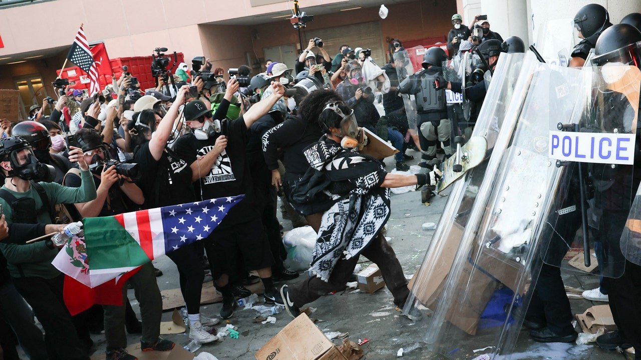 Los Angeles police arrest violent agitators after downtown protest