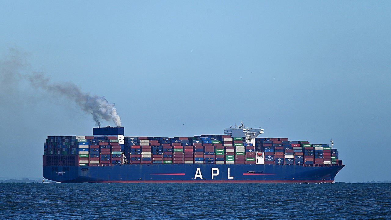 Hackers exploit shipping platform vulnerabilities to steal goods