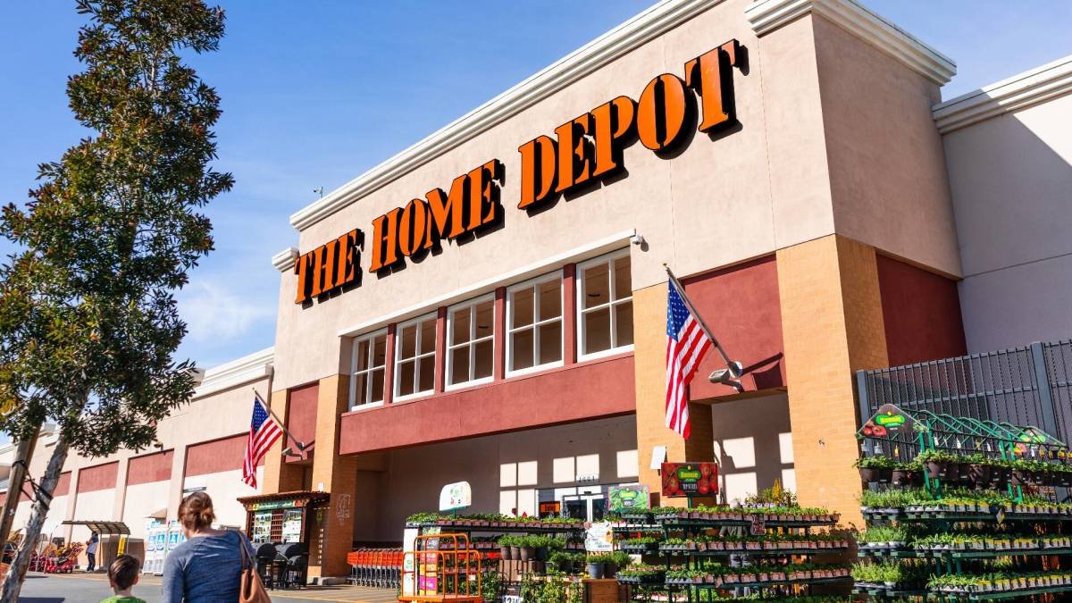 Home Depot makes urgent workforce decisions amid struggles