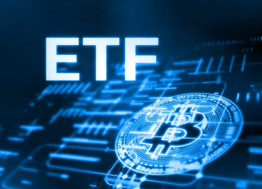 Investors pull nearly $818 million from Bitcoin ETFs as cryptocurrency tanks