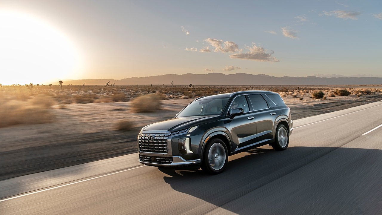 Hyundai is recalling hundreds of thousands of Palisade SUVs for airbag problems