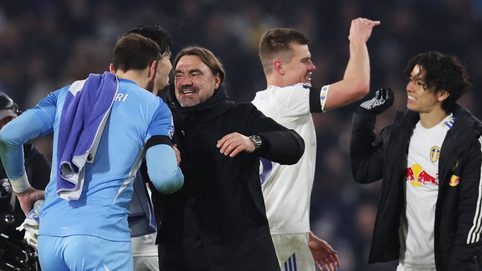 Besiktas interested in transfer for Leeds United goalkeeper Lucas Perry