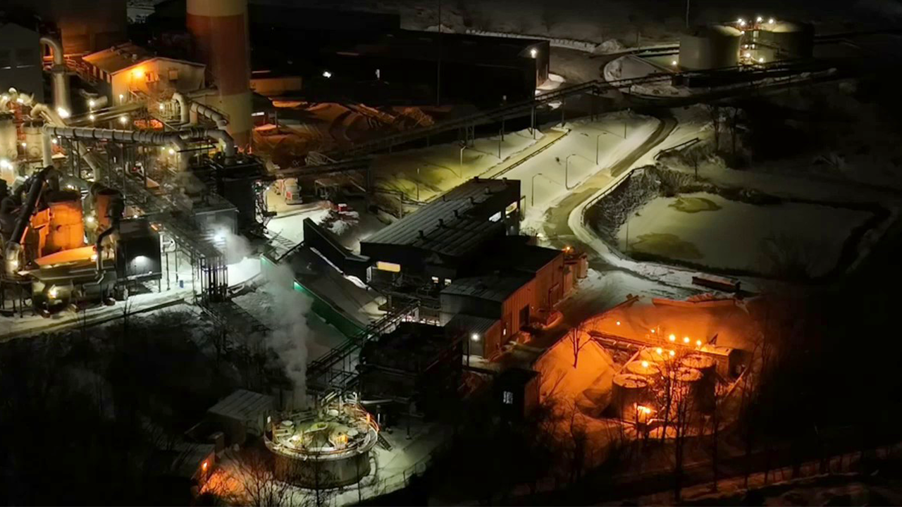 Pennsylvania factory explosion injures 4 people, sent to hospital