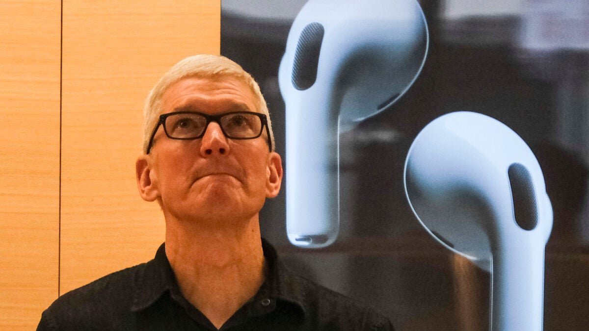 Apple Drops $2 Billion on Israeli AI Facial Tracking Company