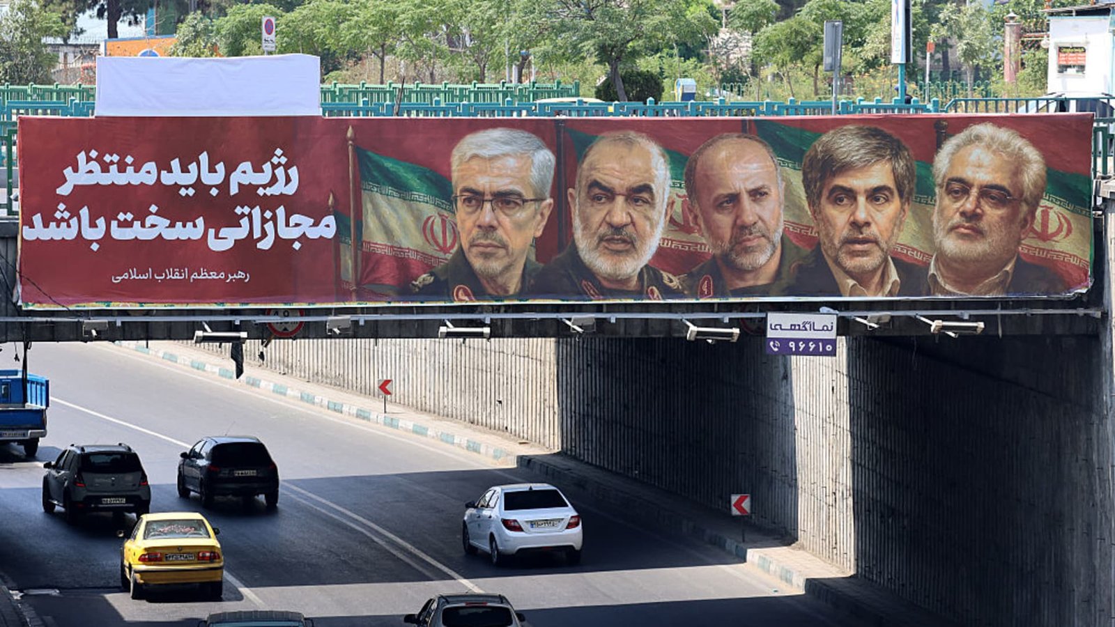 Trump takes tough stance on Iran, analysts doubt U.S. will launch strike