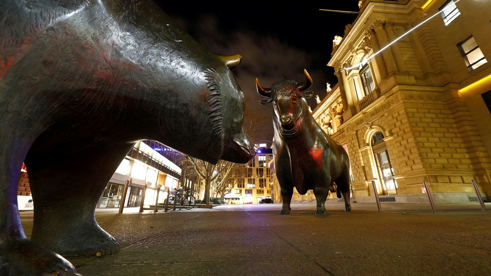 Stoxx 600, FTSE 100, metals, AI sell-off