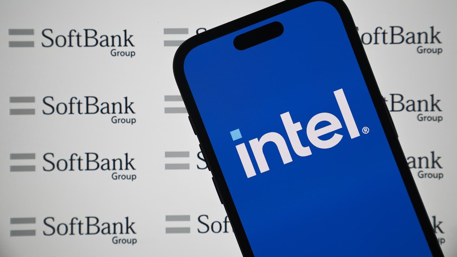 SoftBank unit to partner with Intel to develop next-generation artificial intelligence memory