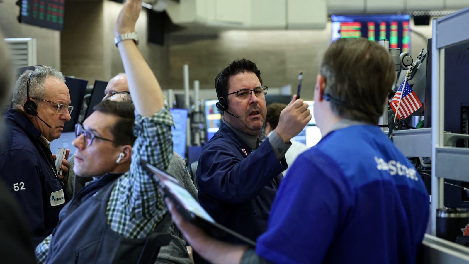 Fear of artificial intelligence spreads – real estate, freight and logistics are the latest victims