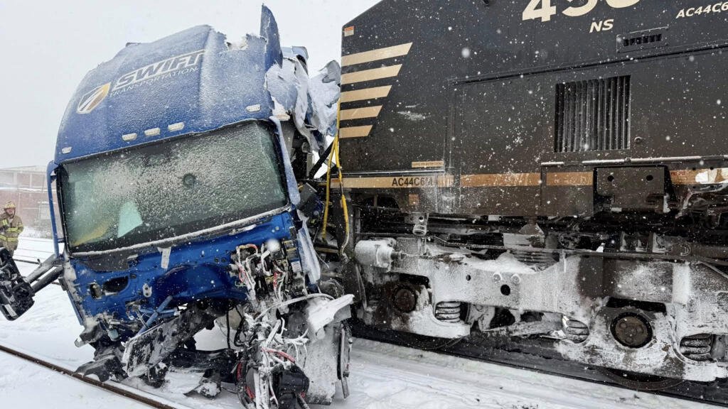 Freezing weather is spreading across the southern US, disrupting travel