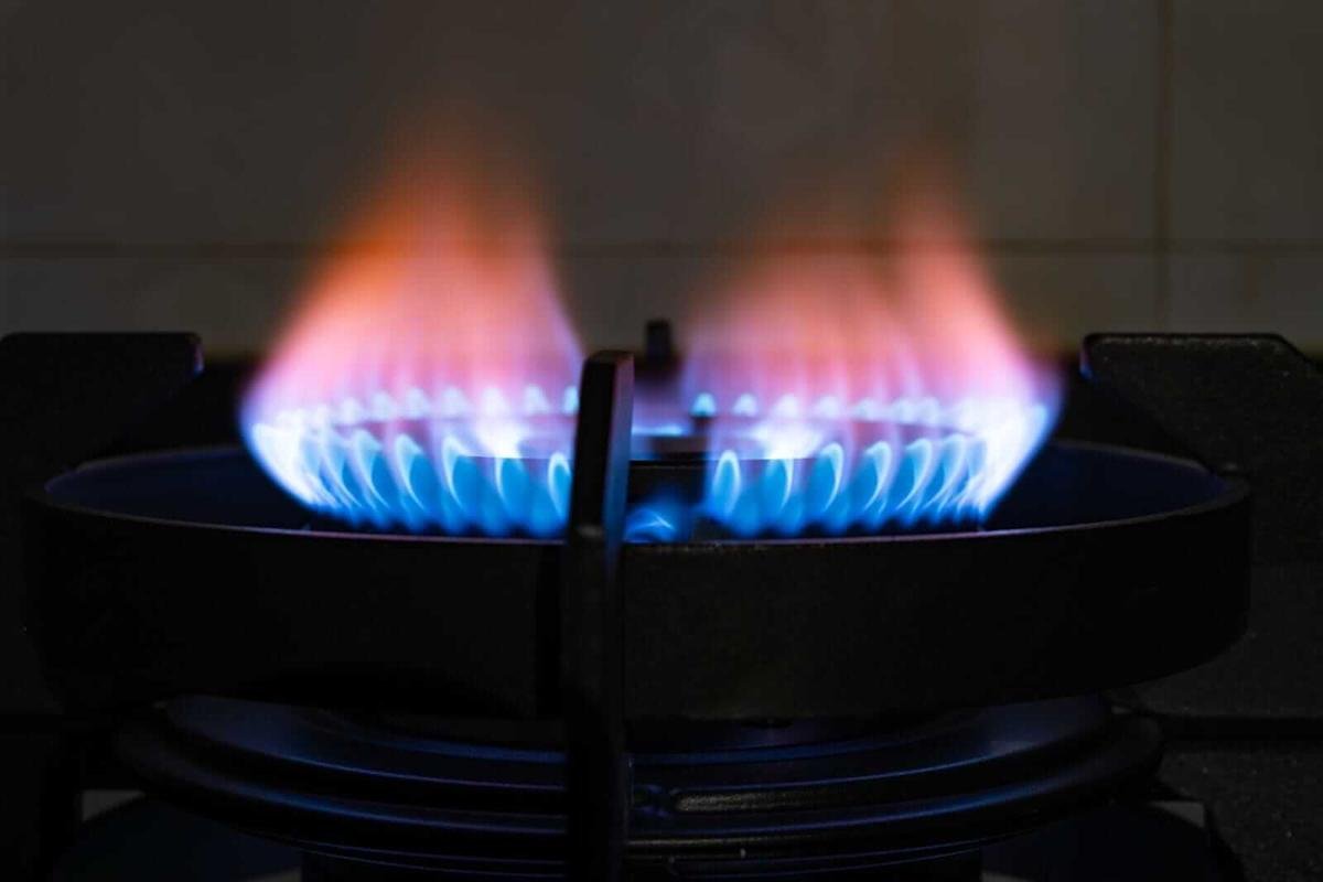 Is natural gas going down as shoulder season approaches?