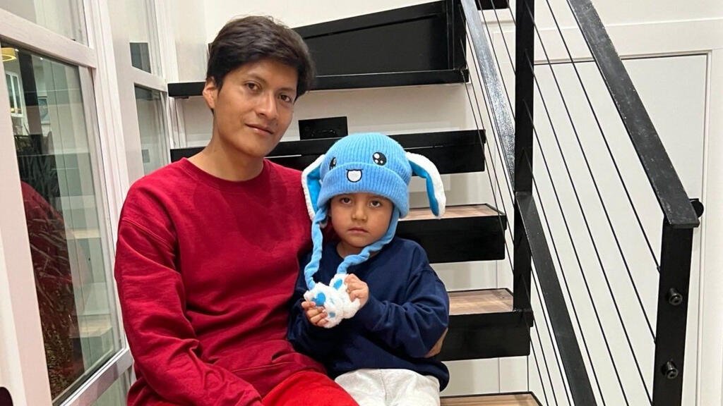 Five-year-old Liam Conejo Ramos and father return to Minnesota after ICE detention