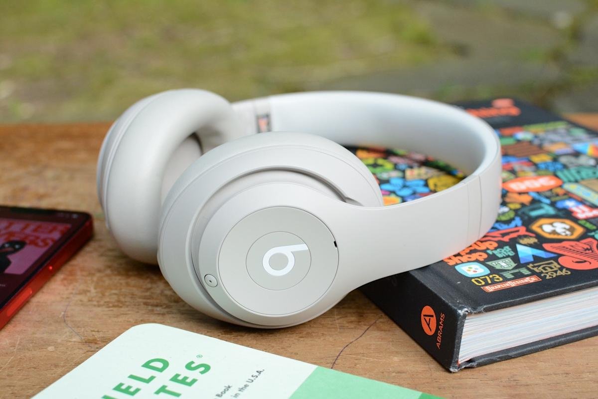 The best early tech deals to shop this week from Apple, Sony, Samsung and more