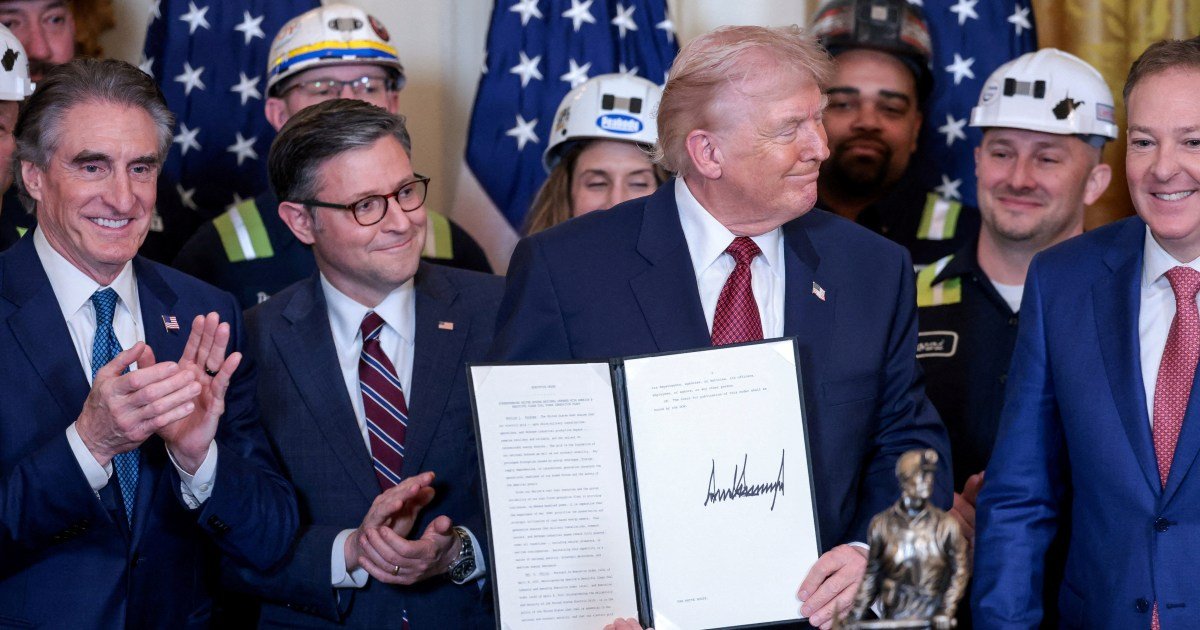 Trump orders Pentagon to buy coal for power generation | Donald Trump News