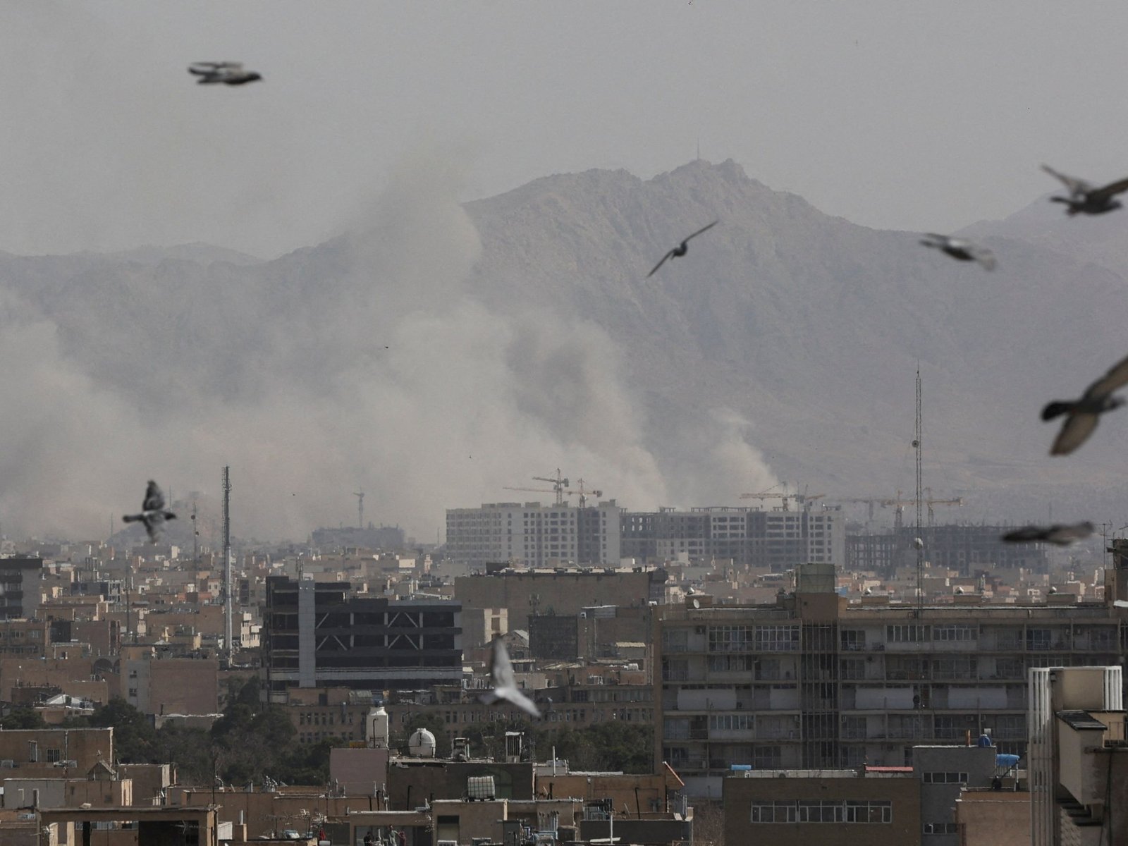 US, Israeli attacks lead to airspace closure, airlines suspend flights, Iran responds to aviation news