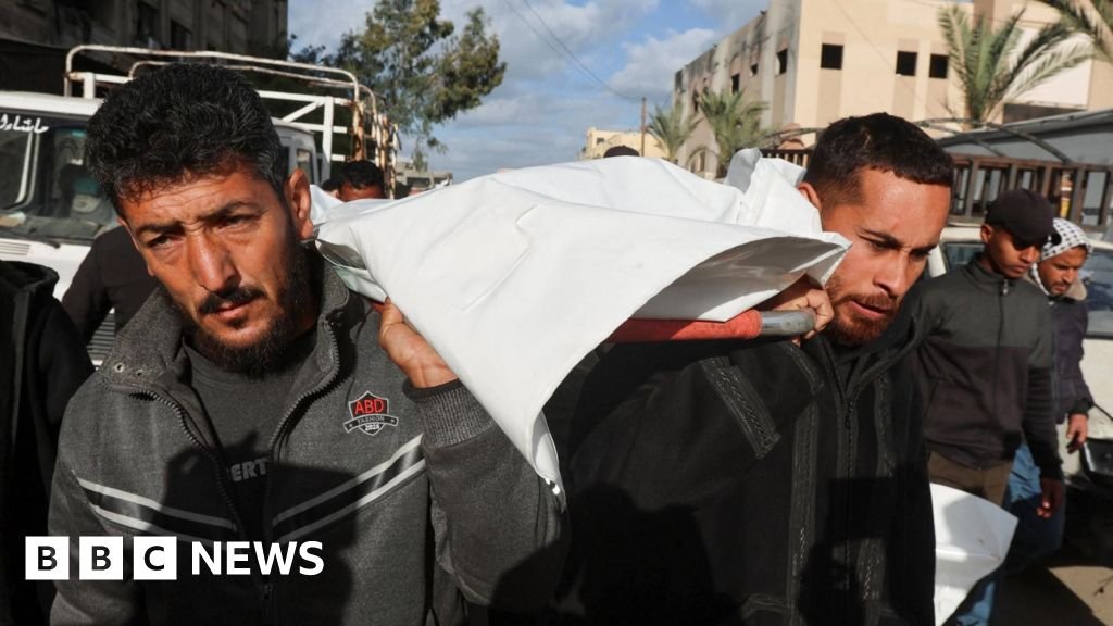 Medical personnel say Israeli air strikes in Gaza kill 17 people and injure soldiers