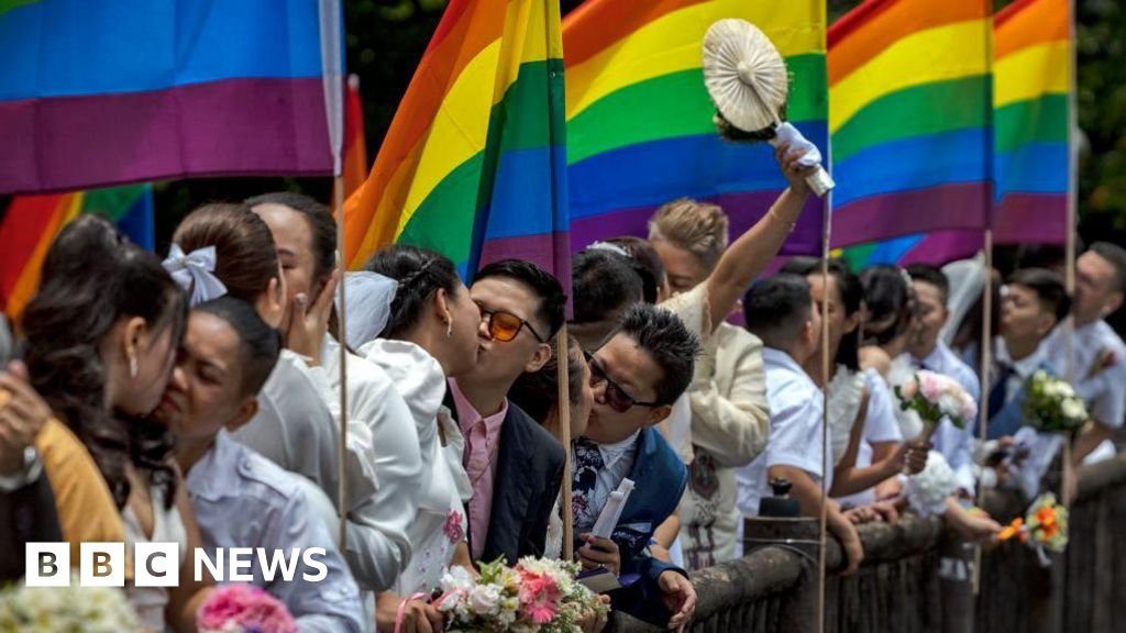 Philippines Supreme Court says same-sex couples can own property jointly