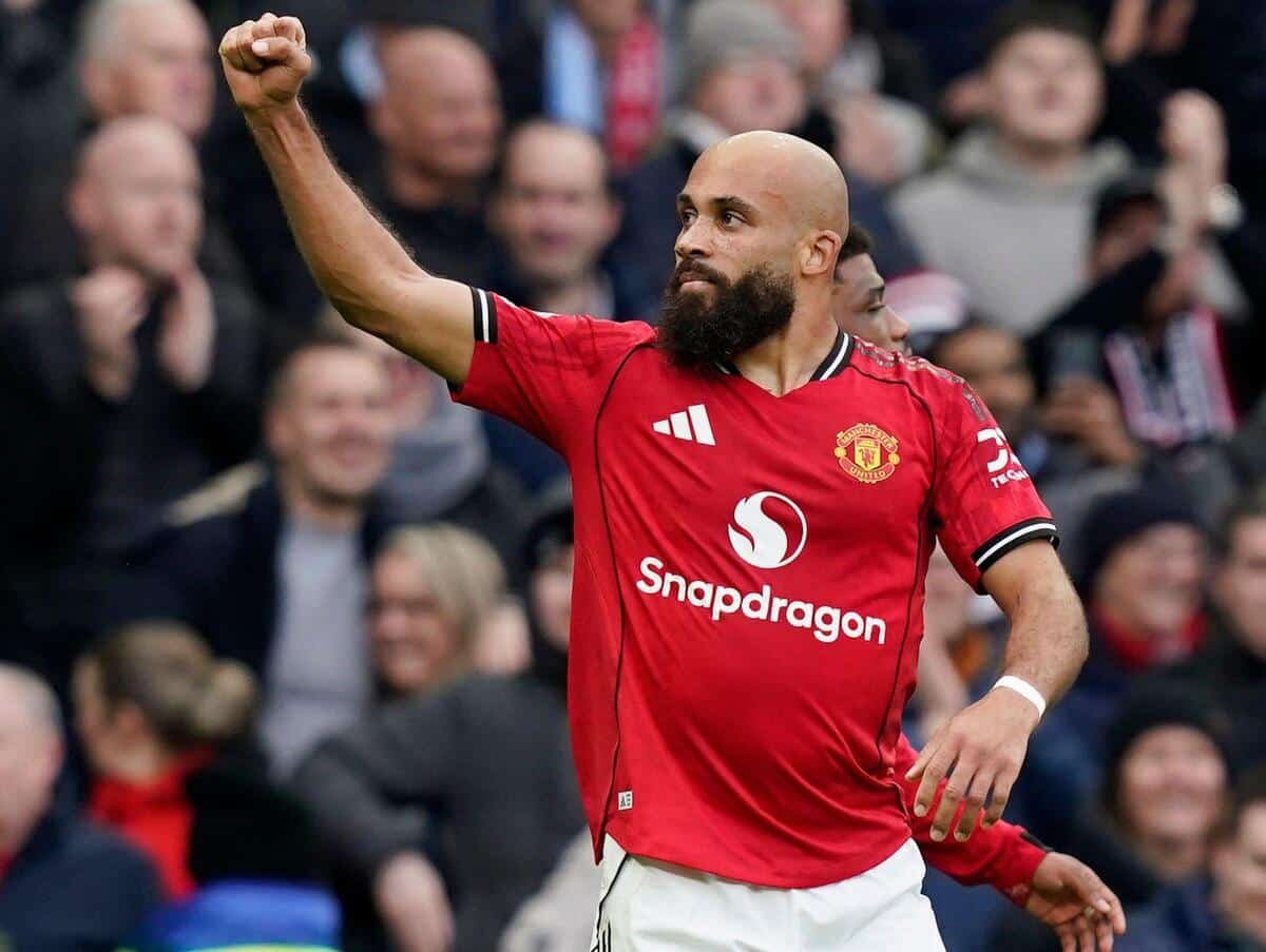Manchester United vs Fulham: Commentary, updates, goals and stats Carrick’s men go for three in a row
