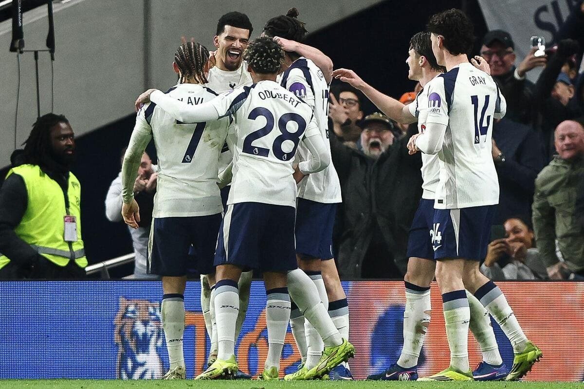 Spirited Spurs fight back from two goals down to a rescue point