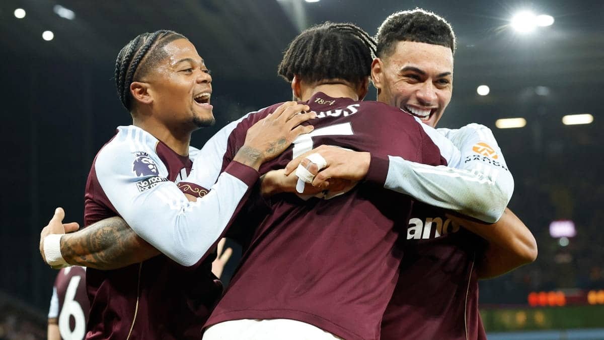 Aston Villa leave it late as Burnley stun Palace