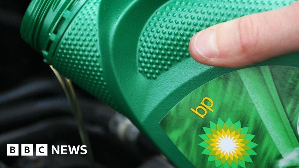BP profits fall after oil prices drop