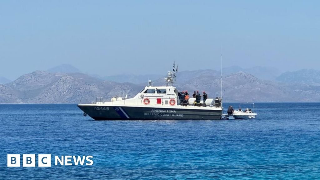 14 migrants die in collision between Greek coast guard vessel