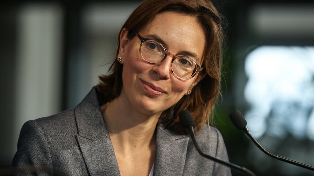 Macron resolves controversy by appointing loyalists to head key French institutions